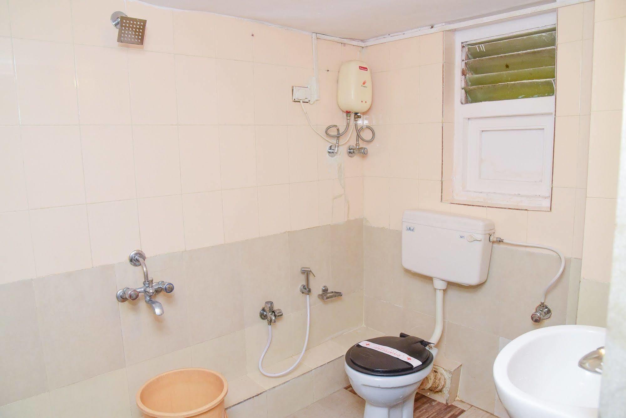 Hotel Evergreen Mumbai Kültér fotó