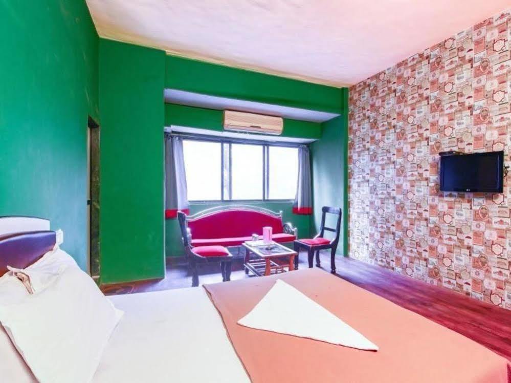 Hotel Evergreen Mumbai Kültér fotó